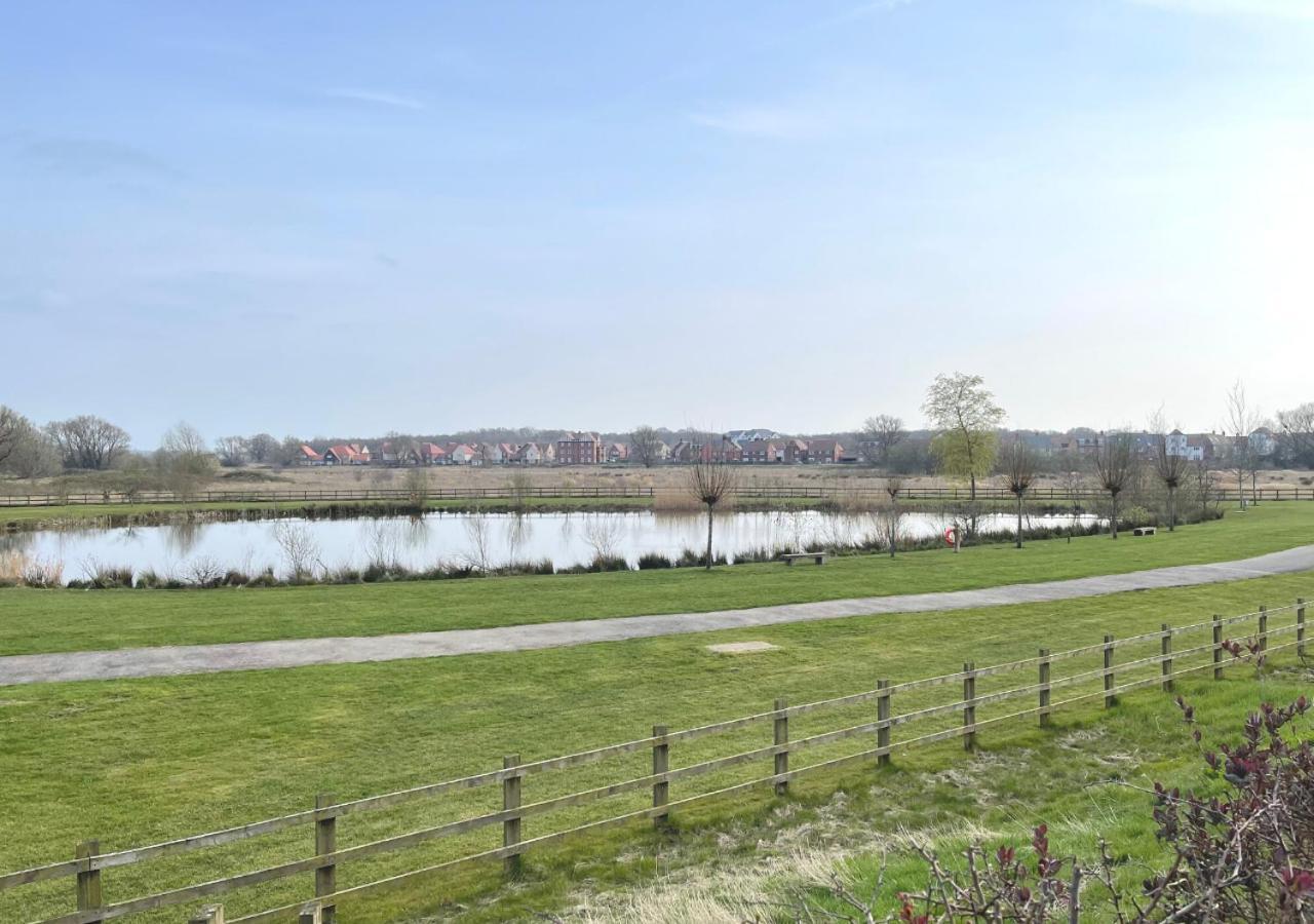 Ashford Holiday Home Sleeps 6 Free Parking Wifi Willesborough Eksteriør billede