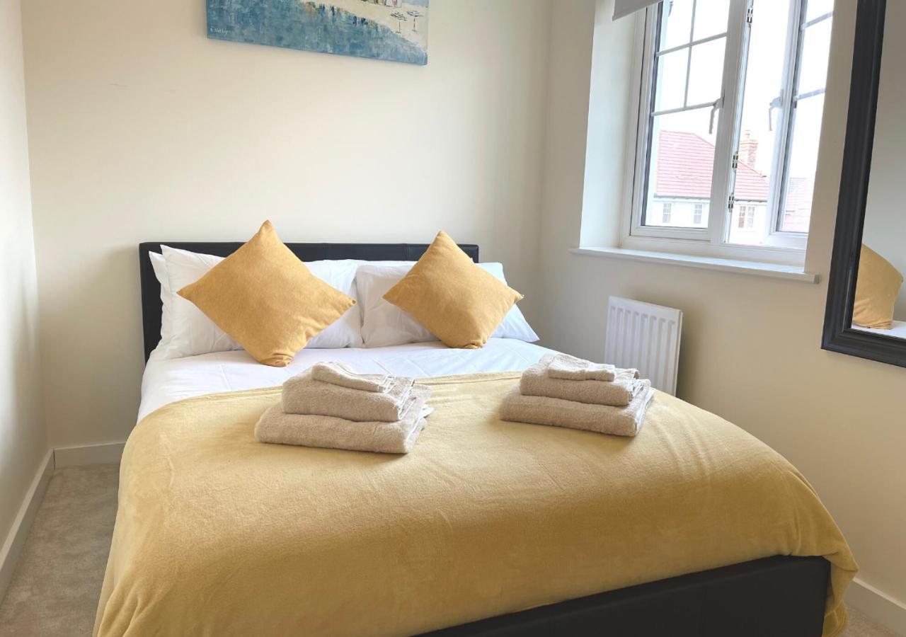 Ashford Holiday Home Sleeps 6 Free Parking Wifi Willesborough Eksteriør billede