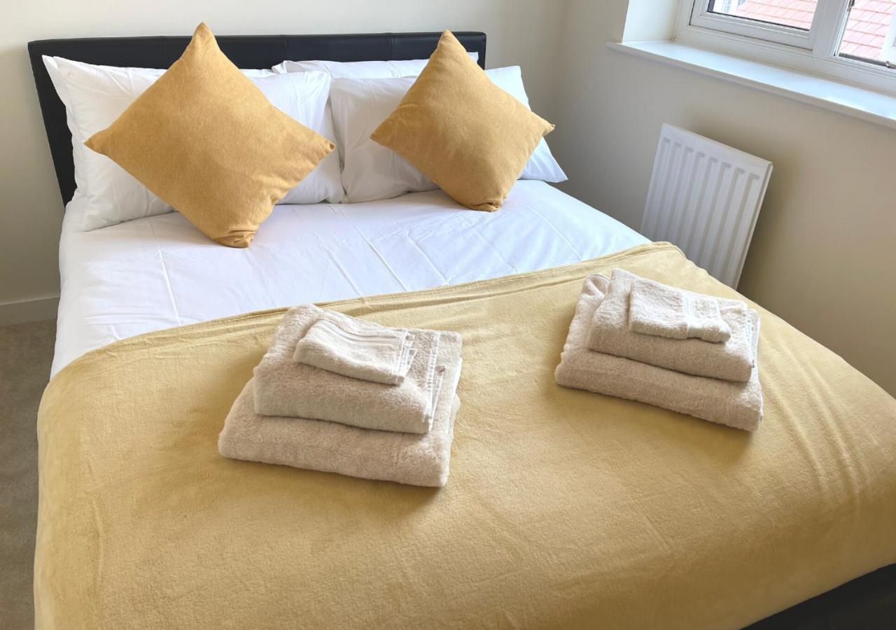 Ashford Holiday Home Sleeps 6 Free Parking Wifi Willesborough Eksteriør billede
