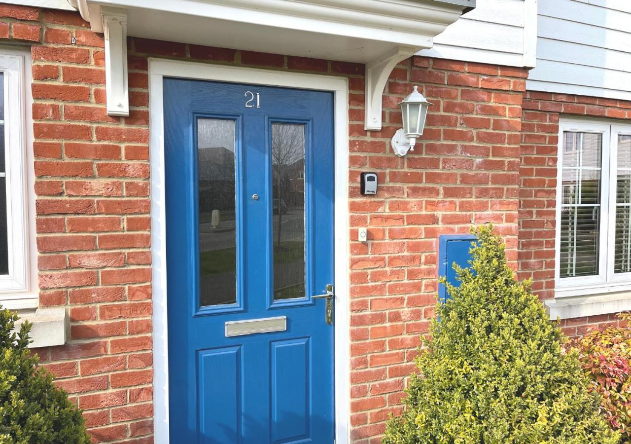 Ashford Holiday Home Sleeps 6 Free Parking Wifi Willesborough Eksteriør billede